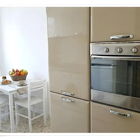 Maison Giambologna - Terrazza, Parcheggio Gratuito In Strada - Centro A Piedi, Stazione A 5 Min *