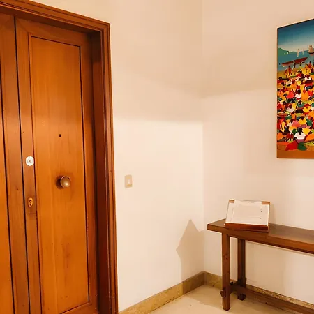 Maison Giambologna - Terrazza, Parcheggio Gratuito In Strada - Centro A Piedi, Stazione A 5 Min