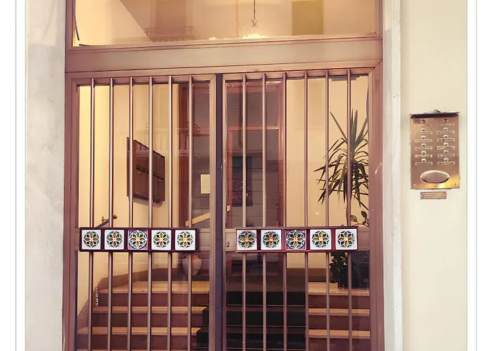 Apartament Maison Giambologna - Terrazza, Parcheggio Gratuito In Strada - Centro A Piedi, Stazione A 5 Min