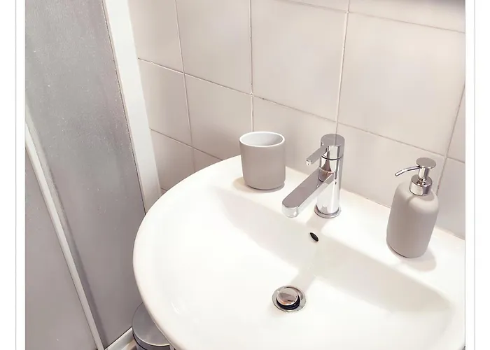 Apartament Maison Giambologna - Terrazza, Parcheggio Gratuito In Strada - Centro A Piedi, Stazione A 5 Min Florencja