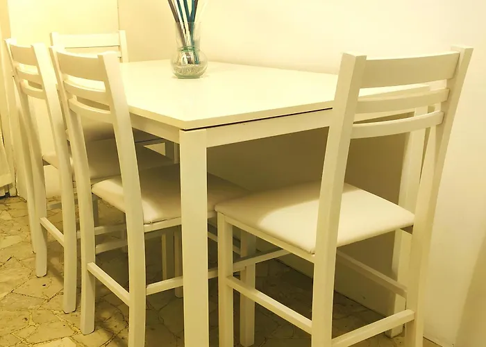 Maison Giambologna - Terrazza, Parcheggio Gratuito In Strada - Centro A Piedi, Stazione A 5 Min Apartament *